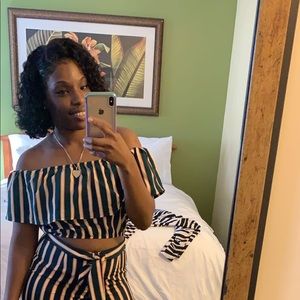 Meet your Posher, Shana